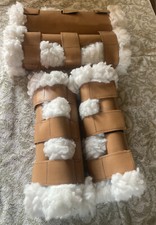 Pony/ Cob Leatherette Faux Sheepskin Full Set Travel Boots Very Good Condition