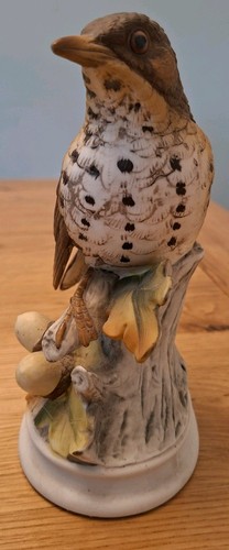 Porcelain song trush figurine - song,