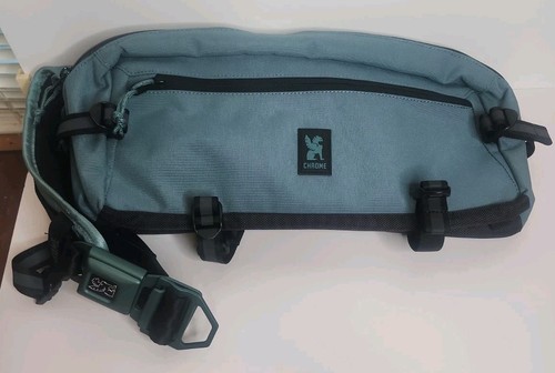 Chrome kadet sling bag - chrome, 9l