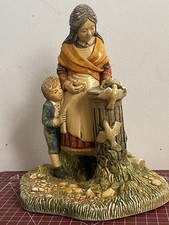 Vintage Naturecraft Figurine Little Visitors Women and Child No. 847 Collectable