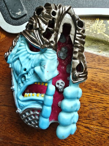 Mighty max monster head zombie - max,