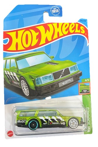 Hot wheels volvo 240 - volvo,