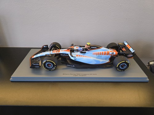 Spark formula 1 - 1/18,
