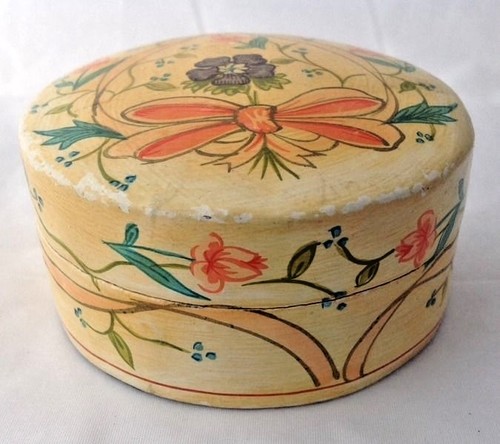 Vintage dresser dish - dish, powder