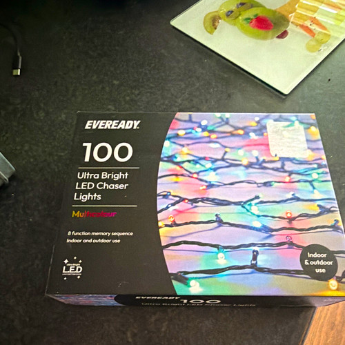 Eveready 100 led multicolour - 100,