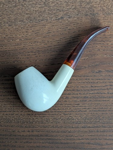 Lightweight vintage smoking