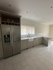 Modern Shaker Kitchen With