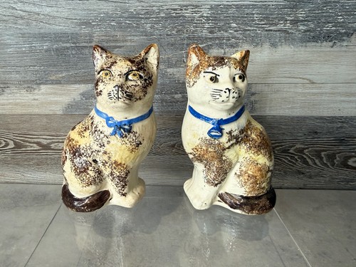 Staffordshire pottery cats - pottery,