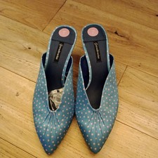 Ladies Shoes Size 5 by