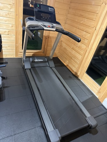 Life fitness treadmill with - fitness,