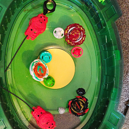 Beyblade burst style battle - beyblade,