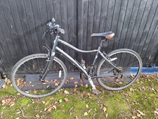 Specialized Globe Vienna 3 Hybrid Bike