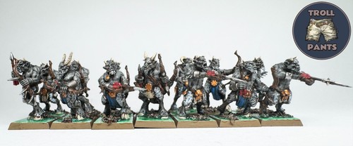Army standard bearer beastmen - standard,