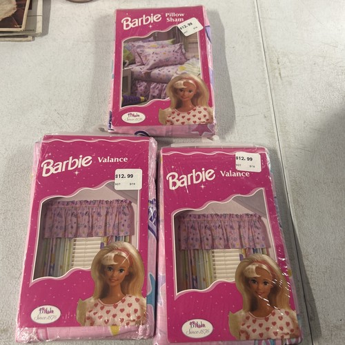 Vtg 1998 barbie - 1998, window