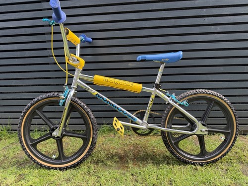 Very rare 1993 mongoose - 1993, menace