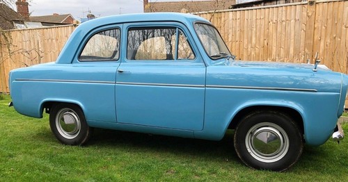 Ford 100e 107e - 100e, indoor