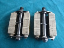 Vintage pedals - (old bikes