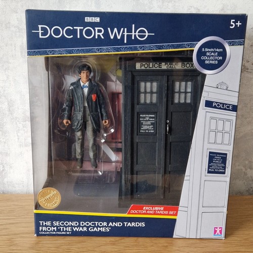 Second doctor who and tardis - doctor,