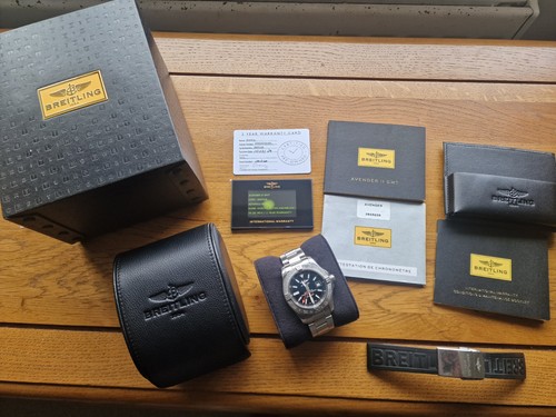 Breitling avenger gmt - breitling,