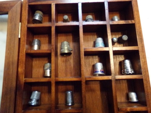 Antique vintage thimbles - /,