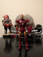 Iron Man Mark 3 launching repulsor blast Hasbro 2008 action figure Marvel