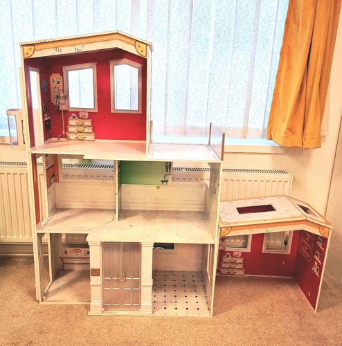 Rainbow high wooden doll house - rainbow,