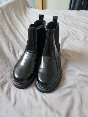 Black shiny ankle boots - , size