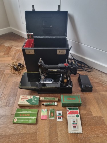 Antique singer sewing machine - singer,