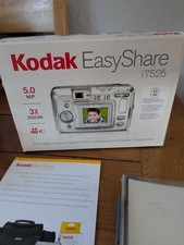Kodak EasyShare CX7525 Compact Digital Camera 5.0MP Silver And Printer Dock