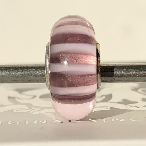 Authentic genuine trollbeads