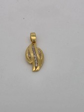22ct Gold Modern Wave Pendant