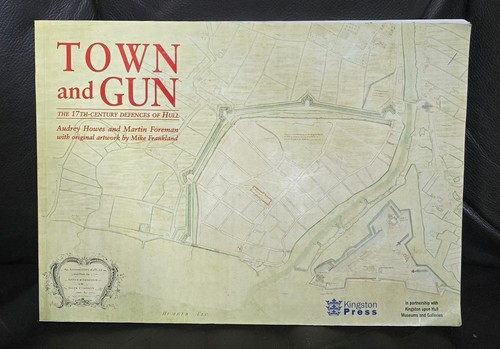 Town and gun - gun:, 17th