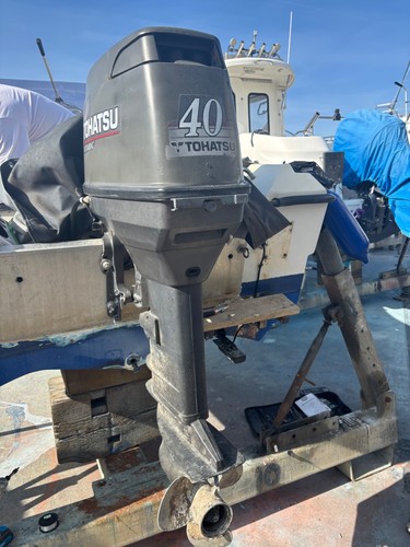 Outboard tohatsu engine - tohatsu,