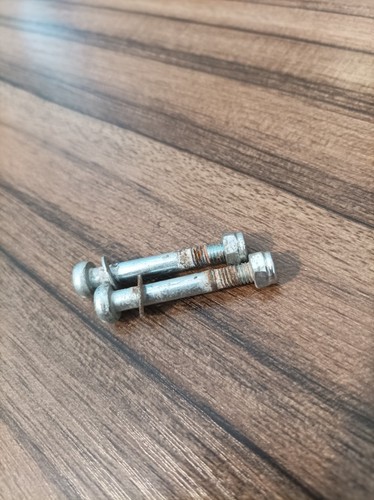 Quinny axle bolts - axle,