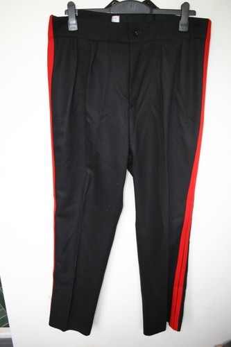 Vtg black red - red, military
