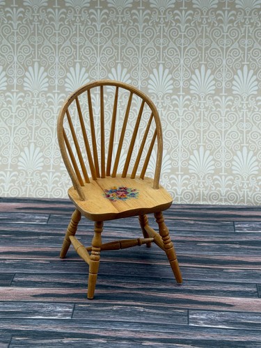 Dolls house 12th scale - house, pine