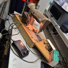 Singer Vintage Electric Sewing