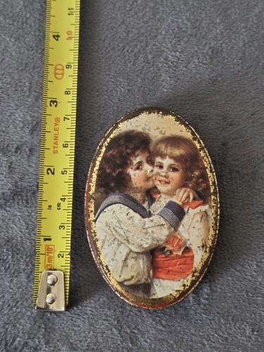 Rare vintage oval pocket - ​rare,