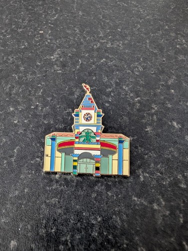 Legoland hotel windsor pin - legoland,