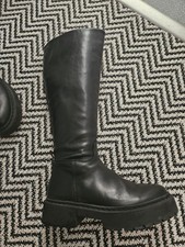 Steve Madden  black leather Galina boots size  6 used (slight fault read) boxed