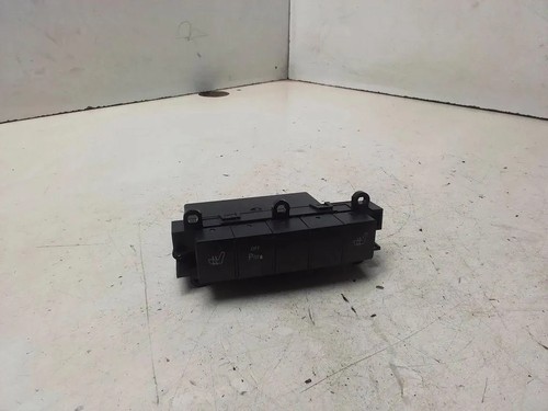 Mercedes benz w245 seat - mercedes-benz,