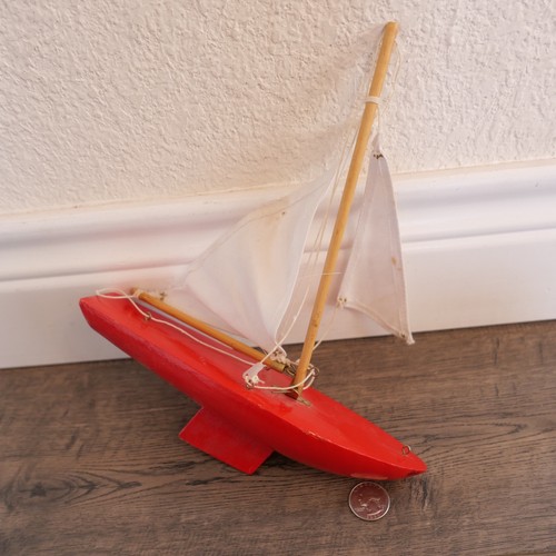 Vintage model sailboat yacht - model,
