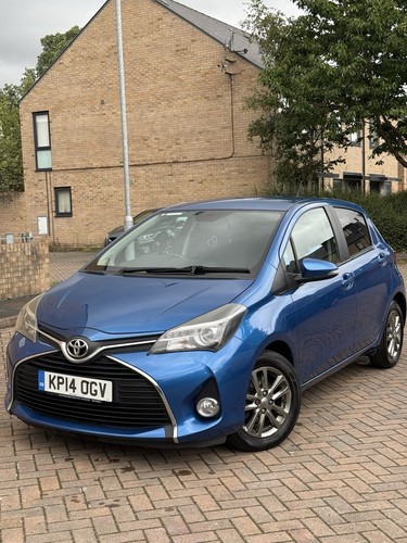 Toyota yaris 2014 - toyota,