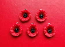POPPY CHARMS PENDANTS