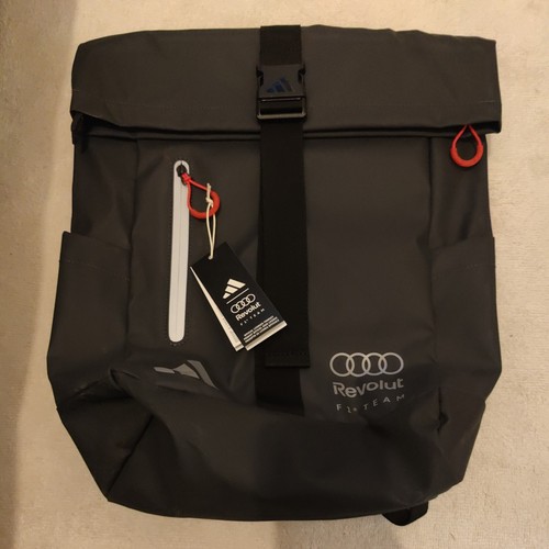 Audi revolut team roll top - f1,