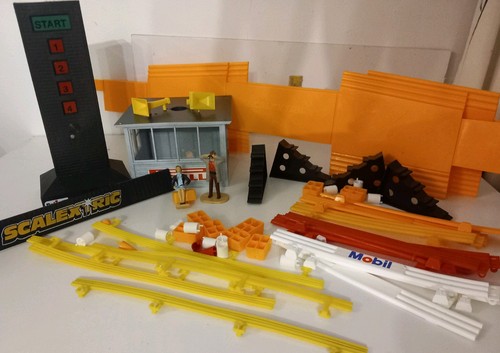 Scale pit hut building - ,