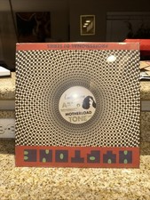 Lot house techno - &,