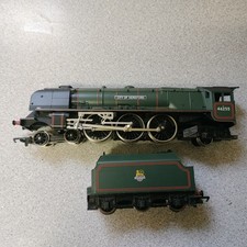 Hornby R2015 Duchess Class 4-6-2 'City of Hereford' 46255 in BR green. Unboxed.