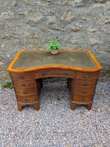 Vintage curved front - vintage,