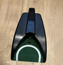 Golf Putting Machine With Ball Return - Battery Operated